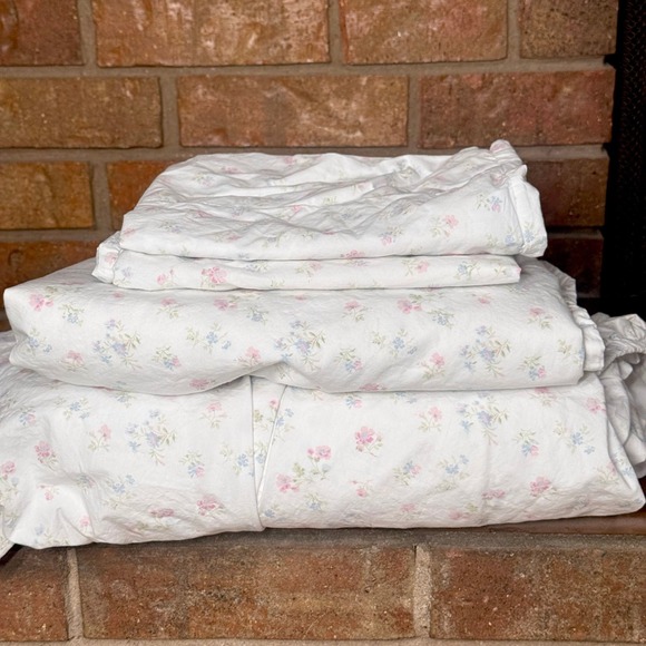 Shabby Chic Other - Simply Shabby Chic Candy Floral Queen Sheet Set Fitted Flat & 2 Pillowcase 4pc
